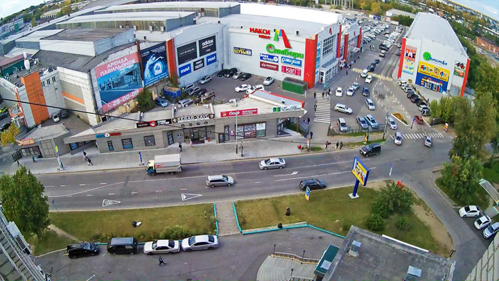 Онлайн веб-камера на перекрёстке Энергомаш - Макси Молл, Хабаровск